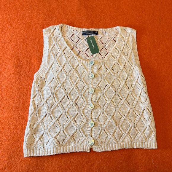 Ivory cream crochet openwork diamond knit sweater vest top made in Italy NWT - Picture 3 of 11
